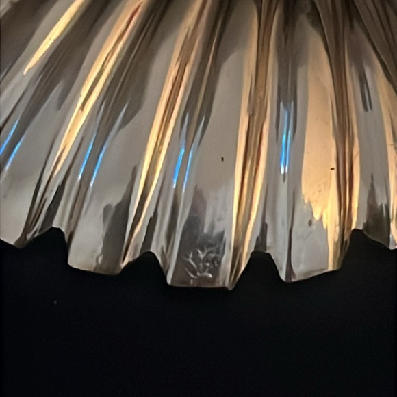 Vintage Artisan Golden Bronze Claim Shell Trinket Jewelry Dish Decor - Picture 11 of 11